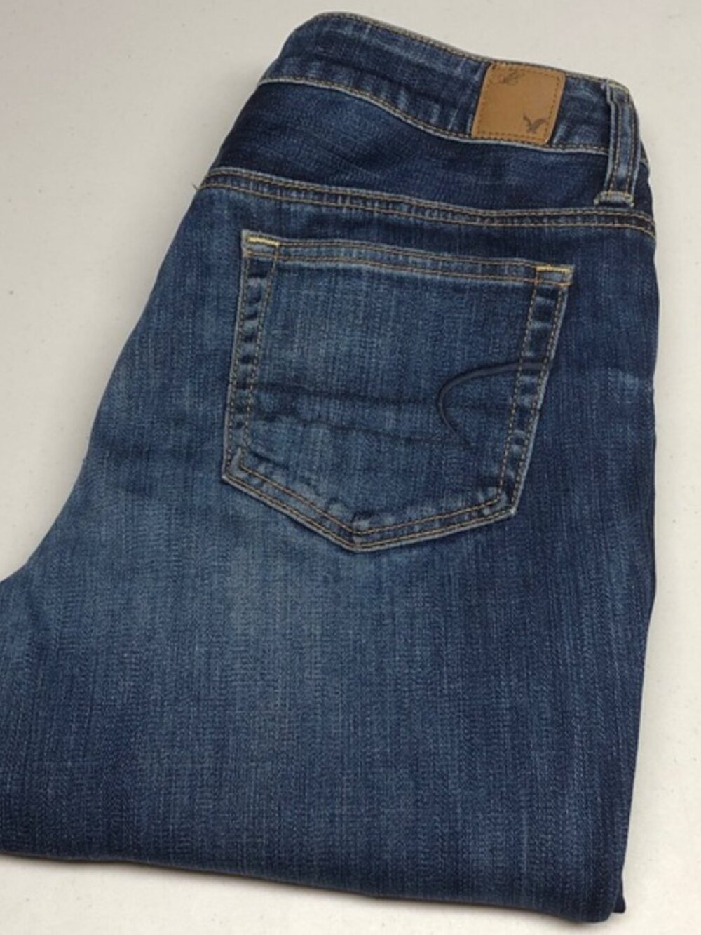 AMERICAN EAGLE SLOUCHY STRAIGHT CROP JEANS 4/27x27 ⭐️